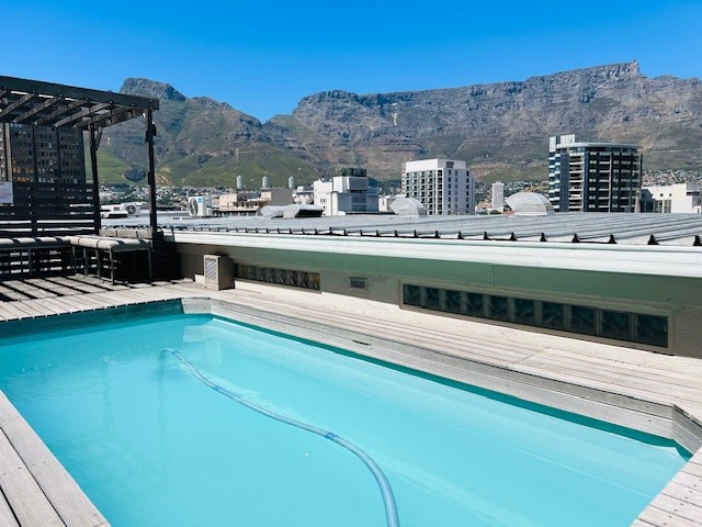 2 Bedroom Property for Sale in Cape Town City Centre Western Cape